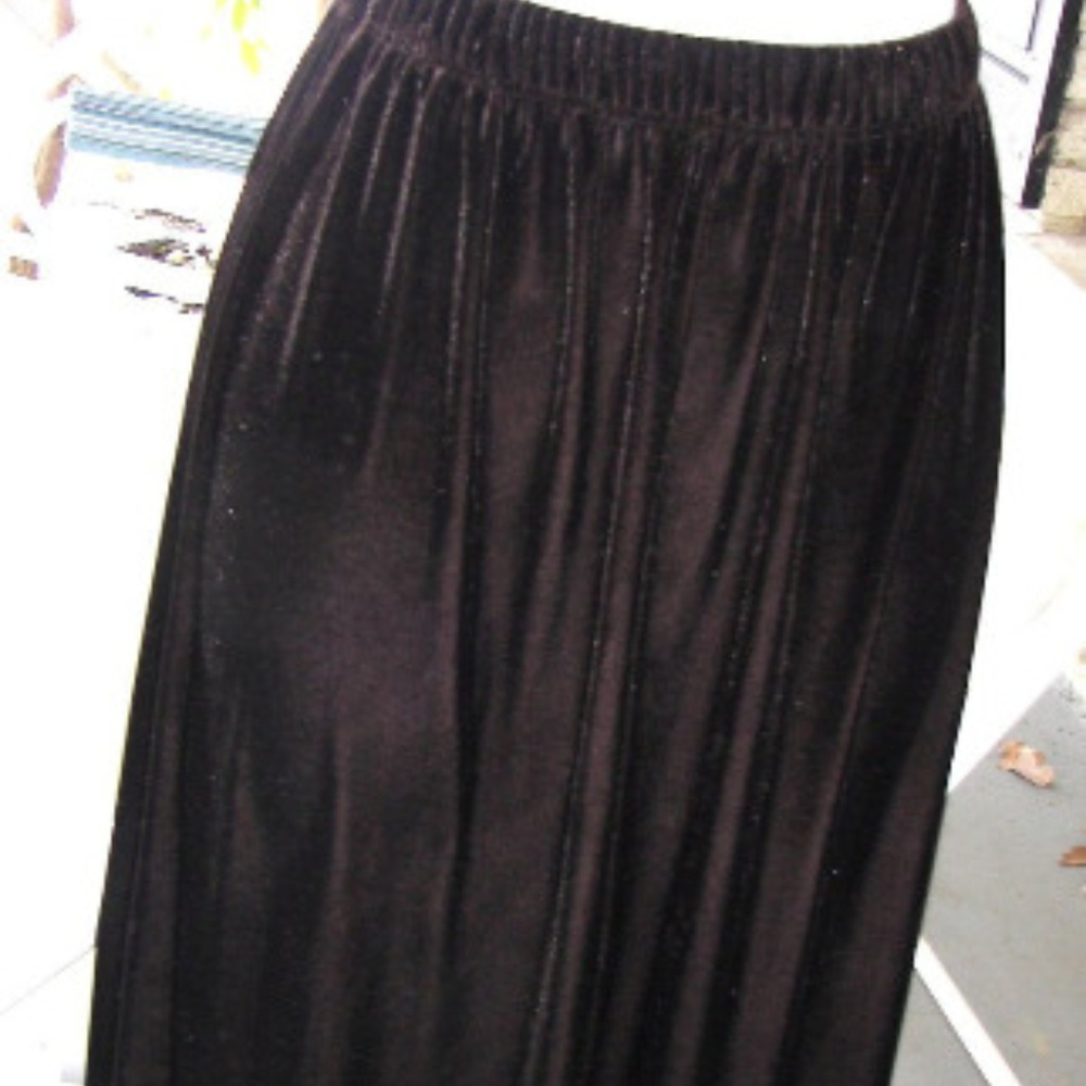 VINTAGE 90s BROWN VELVET SKIRT sz M PETITE